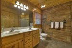 Grand Mountain Lodge - Upper Level Attached Bathroom